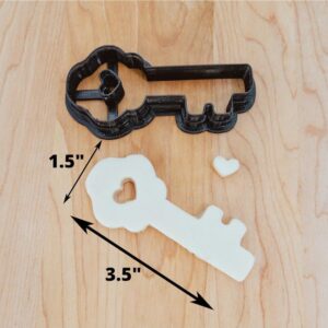 Key Home Sweet Home Cookie Cutter for New Homeowner Treats, Housewarming Cookie Gift, Realtor Closing Gift Idea, Durable Cookie Home Key Design Cutter Made in India