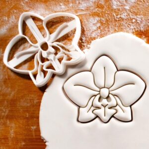 Orchid Flower Cookie Cutter for Plant Enthusiasts Horticulturists Home Gardeners Floral Baking Tool Elegant Flower Shaped Biscuits Garden Party Treats Botanical Themed Desserts Creative