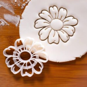 Cookie Daisy Flower Cookie Cutter Biscuit Mold Perfect for Baking Floral Themed Treats Sunflower Bellis Perennis Asteraceae English Daisy Inspired Biscuit Cutters