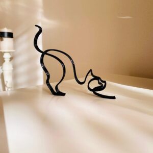 Modern Cat Statue Sculpture - Minimalist Black Art Figurine for Halloween, Shelf Decor, Tabletop, and Birthday Gifts