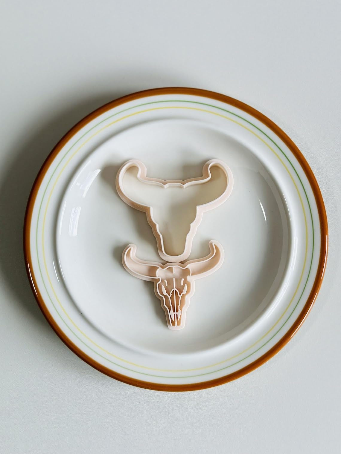 Black Bull Skull Cookie Cutter Halloween Cow Skull Cookie Cutter Stamp Set Black Bull with Horns Fondant Molds for Spooky Western Theme Cookies Chocolate Dough Baking Decorations - Image 5