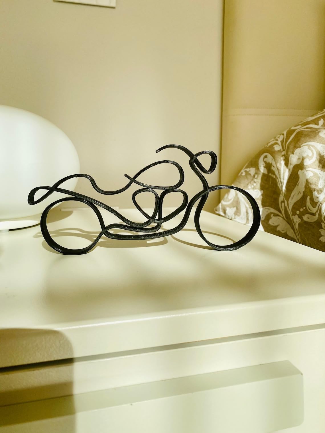 Minimalist Motorcycle Statue Sculpture: Tabletop Figure, Chopper Bike Home Decor, Ideal Statue Gift for Housewarming and Shelf Display