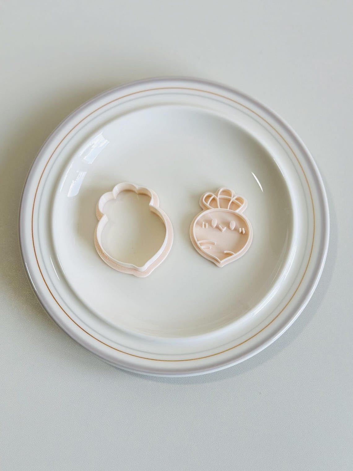 Black Radish Cookie Cutter cookie Smiley Face Beet Cookie Cutter Stamp Set Vegetable Fondant Molds Kitchen Baking Mold for Cookies Pastry Biscuit Sandwich Fruit Slice Decorating - Image 5