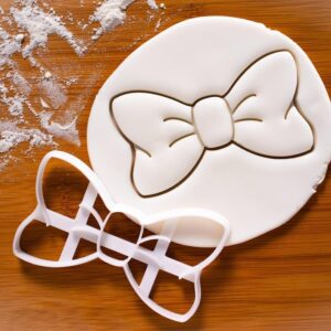 Beautiful Bow Tie Cookie Cutter Cookie with Detailed Emboss Design Unique Necktie Shoelace Knot Pattern Modern Symmetrical Ribbon Shape Baking Tool for Stylish Cookies India