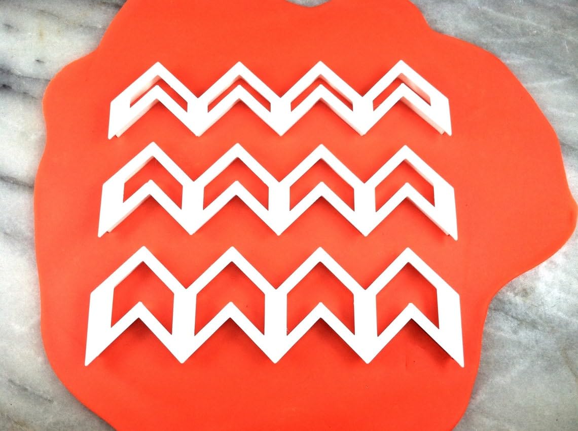 Black Chevron Fondant Cookie Cutter Set of 3 Geometric Pattern Biscuit Pastry Cutter Stencil with Sharp Edges for Baking and Decoration in India