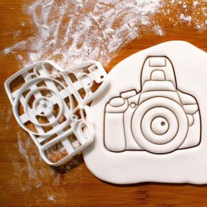 DSLR Camera Cookie Cutter for Photography Lovers Biscuit Fondant Clay Cutter Digital Camera Lens Shaped Cookies Photojournalism Art Image Photographer Baking Decoration Tool (ONLY DSLR)