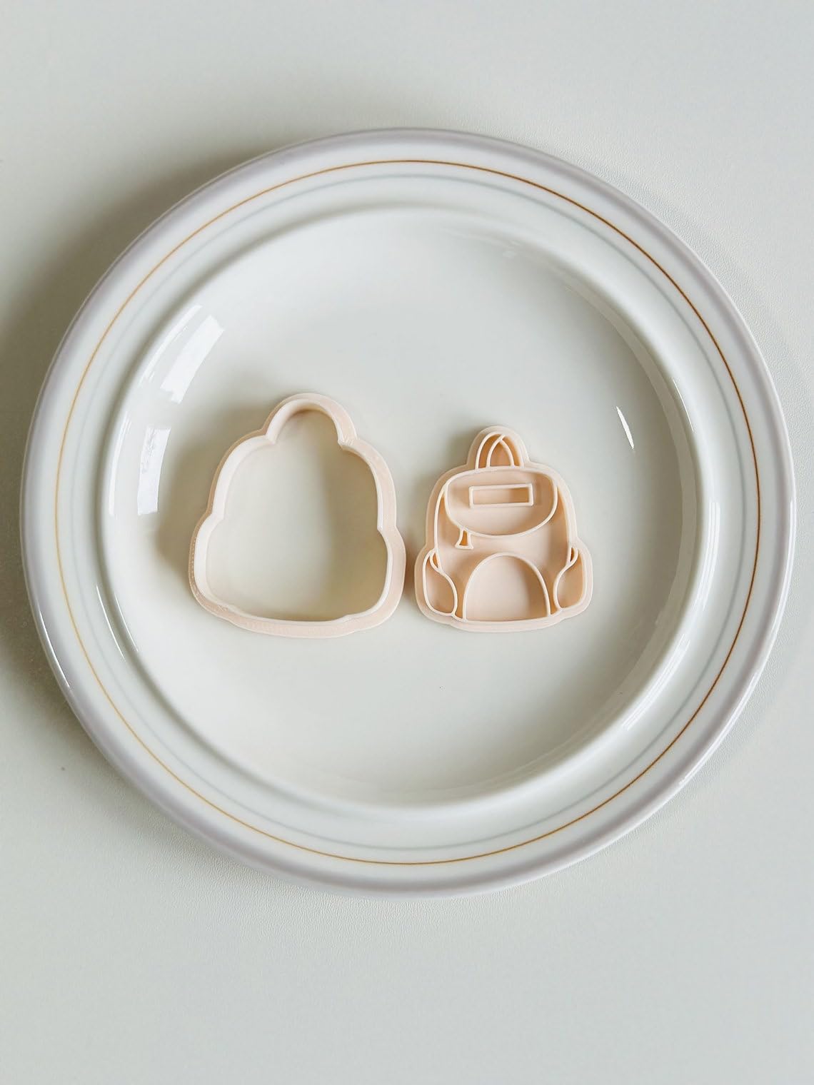 Black School Backpack Cookie Cutter Chubby Backpack Cookie Cutter Stamp Set Back to School Shape Baking Tool for Cookies Fondant Cake Decorating Classroom Party Treats - Image 5