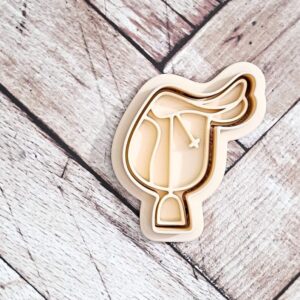 English saddle cookie cutter set for baking horse theme sugar cookies fondant cupcake topper equestrian party decoration farm animal treats cowboy cake topper baking and craft tool