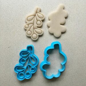 Set of 2 Mistletoe Cookie Cutters, Suitable Size, Perfect for Holiday Baking, Christmas Decor, and Gift Giving, Dishwasher Safe, Ideal for Custom Cookies, Made in India