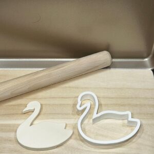 Swan Shape Polymer Clay Cutter Cookie Fondant Biscuit Cutter Sharp Tapered Edge Tool for Earrings Jewelry Making Elegant Bird Theme Cupcake Decoration Baking Craft Projects Graceful