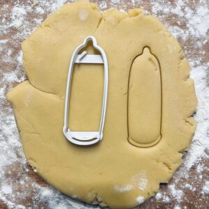 Black Condom Cookie Cutter Genitalia Biscuit Cutter Vulva Penis Vagina Reproductive Body Cookie Stamp for Bachelorette Stag Party Pastry Fondant Dough Adult Humor Treat Tool