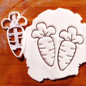 Carrot Cookie Cutter for Easter Biscuit Baking Spring Garden Party Bunny Themed Baby Shower Vegetable Fondant Stamp Cute Veggie Cookie Mold for Kids Holiday Snacks and Celebration