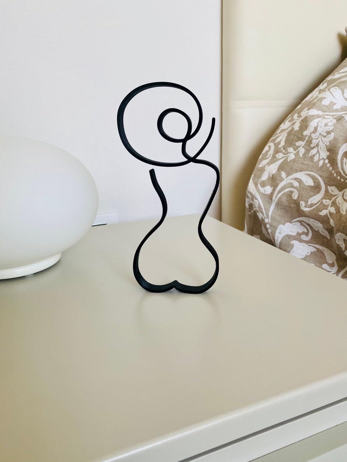 Graceful Girl Silhouette: Minimalist Statue Sculpture for Tabletops, Shelves, and Home Decor, Thoughtful Housewarming Gift - Image 4