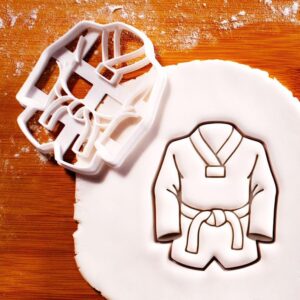 Taekwondo Dobok Cookie Cutter Cookie Mold for Biscuit Fondant Clay Baking Martial Arts Karate Uniform Taekwondo Lover Gift Sports Themed Baking Tools