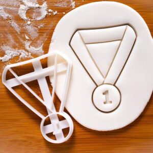 Medal cookie cutter for baking biscuits fondant craft clay cutters designed to create medals trophies first place achievement awards celebration sports events and victory treats (ONLY MEDAL)