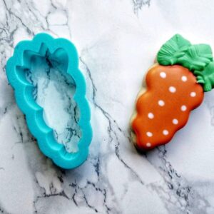 Carrot Cookie Cutter, Suitable Size, Perfect for Easter, Garden Parties, or Spring Baking, Durable Cookie, Crisp Edges for Easy Decorating, Made in The India, Optional Dishwasher Safe