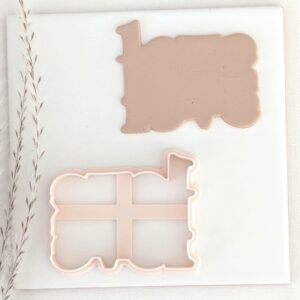Love Love Love Cookie Cutter for Fondant Clay Biscuit Decorating Love Text Plaque Cutter for Valentines Day Baking Large Polymer Clay Mold for Cookies Cake Pastry and DIY Crafts