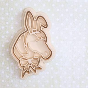 Easter horse cookie cutter set for baking animal shaped cookies fondant cake toppers and crafts perfect for spring festivals Easter parties school projects farm themes and creative
