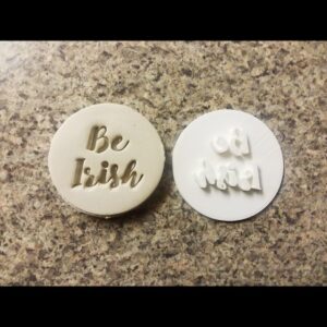 Be Irish Embosser Stamp for St Patricks Day Cookie and Cupcake Decoration Festive Baking Tool Fondant Icing Stamp for Holiday Party Treats Green Theme Dessert Supplies Irish Celebration