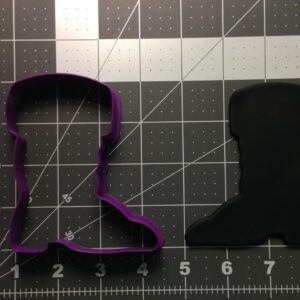 Black Santa Boot Cookie Cutter for Biscuits Fondant Sandwiches Cake Decoration Cookie Christmas Holiday Baking Tool Edible Santa Shoe Shape Cutter for Festive Kitchen Use