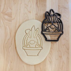 Gnome in Basket Detailed Easter Cookie Cutter India Cookie Mold for Shaping Intricate Gnome and Basket Designs Perfect for Festive Cookies Fondant Clay Decorations and Spring Holiday