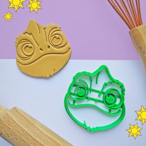 Pascal Chameleon Shape Polymer Clay Cutter Cookie Fondant Biscuit Cutter Sharp Tapered Edge Tool for Earrings Jewelry Making Fairy Tale Theme Cupcake Decoration Baking Craft Projects