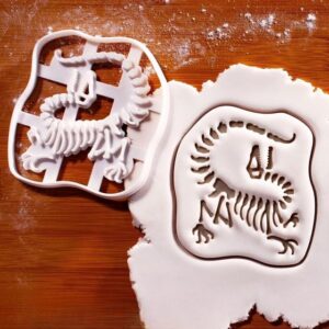 Velociraptor Fossil Cookie Cutter � Dinosaur-Themed Baking Tool Kids� Parties, Fun Snacks, Jurassic Birthday Treats, Educational Baking Activity, Fondant & Dough Cutter Kitchen (ONLY FOSSIL)