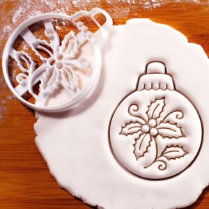 Holly Bauble Cookie Cutter Festive Christmas Baking Tool with Holly Leaves and Berries Design for Holiday Cookie Decorating Seasonal Christmas Tree Ornament Treats bake