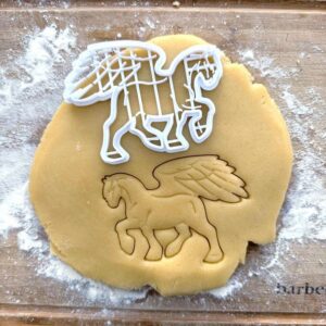 Black Pegasus Cookie Cutter Fantasy Winged Horse DnD Inspired Baking Tool Gamer Gift Cookie Cutter for Themed Parties Home Baking Creative Treats DIY Cake Decorations