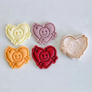 Black Heart Smiley Face Cookie Cutter Set, Valentines Day Cookie Cutter Stamp Set, Love Heart Fondant Mold for Baking, cookie Cookie Dough Cutter for Romantic Desserts, Cupcakes