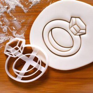Diamond Ring Cookie Cutter for Wedding Engagement Bridal Shower Baking Biscuit Fondant Jewelry Theme Parties Bachelorette Desserts Ring Shape Tool for Girls Birthday and Celebration