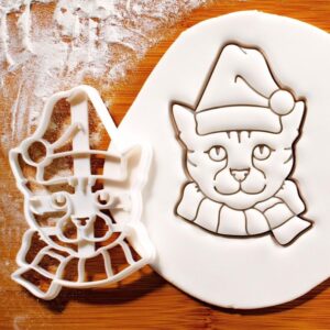 Christmas Cat Head Cookie Cutter for Holiday Baking Cute Kitty Face with Santa Hat and Scarf Biscuit Mold for Winter Festive Party Decorations Pet Lover Gifts Cat Themed Cookies Tool