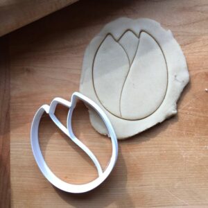 Tulip Cookie Cutter Cookie - Suitable Size - Made in India - Ideal for Baking, Crafting & Decorating - High-Quality Tulip-Shaped Mold for Elegant Cookies & Treats