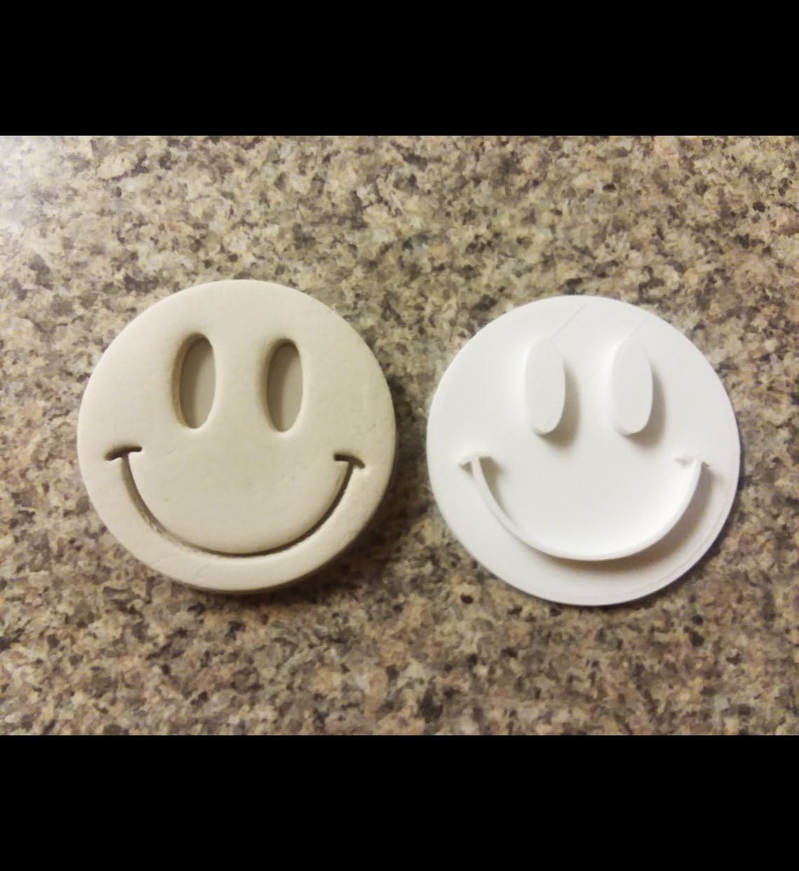 Smiley Face Black Cookie Embosser Stamp for Cupcakes and Cookies Fun Baking Tool for Happy Treats Perfect for Parties School Events and Personalized Dessert Decorations - Image 2