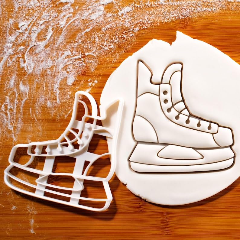 Ice Hockey Skate Cookie Cookie Cutter for Biscuits Sports Themed Baking Slapshot Treats Design for Players Fans Coaches Winter Games Parties Ice Rink Events Athletic Celebration (ONLY Skate)