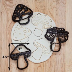 Cookie Jingle Bell Cutter Made in India from Durable, Food-Safe, The Set Includes Suitable Sizes, Allowing You to Bake Both Large and Small Jingle Bell-Shaped Cookies