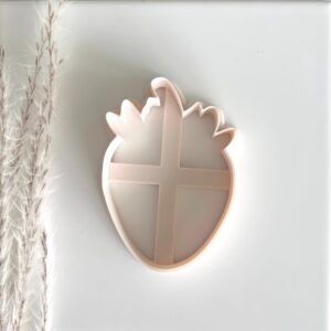 Strawberry Shaped Cookie Cutter Large Clay Cutter Polymer Clay Cutter Fondant Cutter for Cookie Decorating Baking Jewelry Making and Craft Projects in India