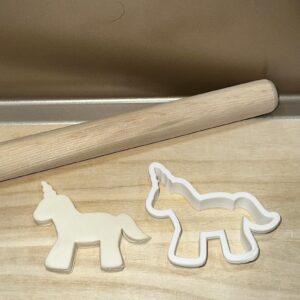 Unicorn Shape Polymer Clay Cutter Cookie Fondant Biscuit Cutter Sharp Tapered Edge Tool for Earrings Jewelry Making Fantasy Theme Cupcake Decoration Baking Craft Projects Magical Mold