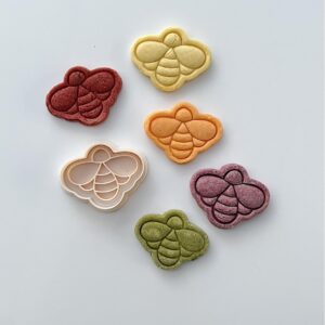 Black Spring Bee Cookie Cutter Stamp Set Boho Honey Bee Shape Creative Baking Tool for Cookies Fondant Clay Treats Seasonal Dessert Making for Parties Family Baking and Everyday Use