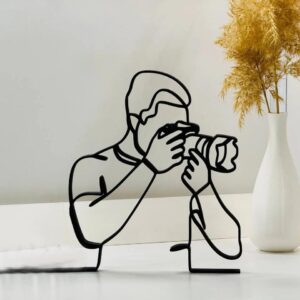 Photographer Sculpture | Unique 3D Line Art | One-Line Photography Decor | Distinctive Art Piece