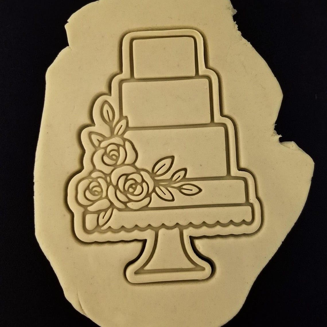 Black Wedding Cake Roses 4 Tier Cookie Cutter Plastic Clay and Fondant Mold for Polymer Clay, Rose-Tiered Cake Shape Perfect for DIY Wedding Treats, Cake Decorations, and Creative Crafts - Image 2