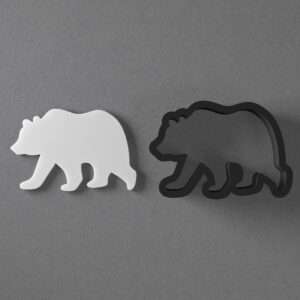 Grizzly Bear Animal Cookie Polymer Clay Cutter with Sharp Tapered Edge for Jewelry Making Mini Studs Pendant Set and Cookie Cutter Versatile Craft Tool for Detailed Wildlife-Themed
