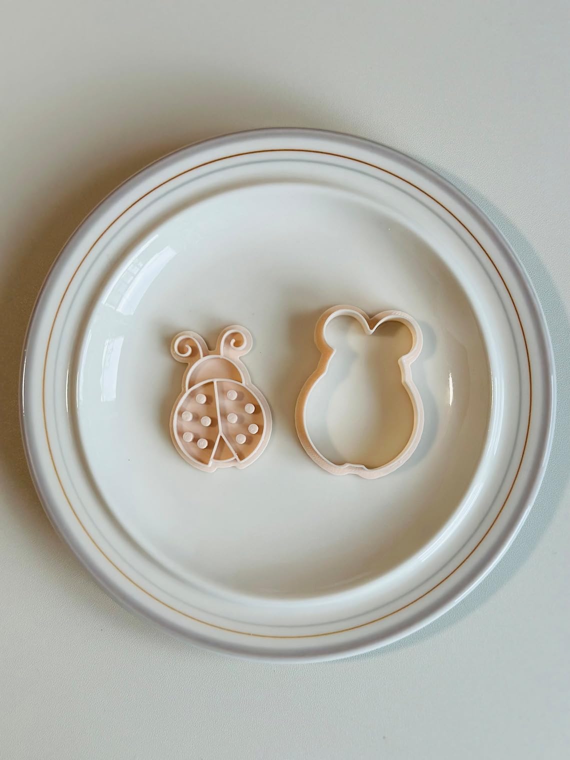 Black Ladybug Cookie Cutter cookie Spring Lady Bug Cookie Cutter Stamp Set Animal Cookie Cutter Fondant Molds for Cookies Pastries Cupcakes Biscuits Dessert Baking Tool for Kids - Image 6