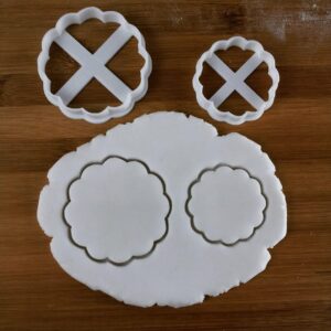 Round Large Fluted Scalloped Plaque Cookie Cutter Fondant Cutter Clay Cutter Biscuit Cutter Cheese Cutter Baking Decorating Crafting Unique Scalloped Edge Design One of a Kind Tool (ONLY LARGE