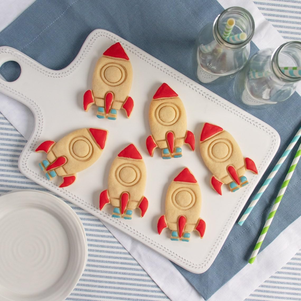 Rocket Spacecraft Cookie Cutter Set Featuring Space-Themed Designs Ideal for Baking and Crafting with Biscuits Fondant Clay Cheese Sugarpaste Marzipan Moulds Perfect for Space (ONLY ROCKET) - Image 2