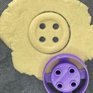 Four Hole Button Cookie Cutter for Baking Shortbread Biscuits Pastry Sugar Paste Fondant Cake Decorations Homemade Cookie Mold for Kitchen Baking Supplies and Craft Use