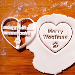 Merry Woofmas Cookie Cutter Heart Shaped Paw Print Biscuit Cutter for Christmas Baking Dog Lover Gifts Festive Holiday Treats Pet Christmas Party Baking Fun (ONLY MERRY WOOFMAS)