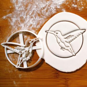 Hummingbird Cookie Cutter Cookie Mold for Biscuit Fondant Clay Baking Wilderness Nature Themed Christmas Holiday Baking and Crafting