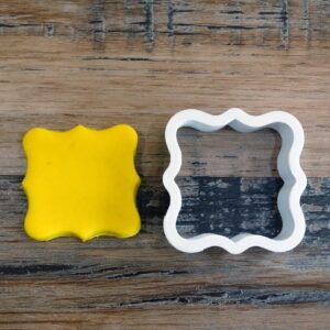 Elegant Square Shape Cookie Cutter for Baking Shortbread Cookies Biscuit Pastry Sugar Paste Fondant Cake Decoration Homemade Treats Geometric Edges Perfect for Parties Gifts Desserts