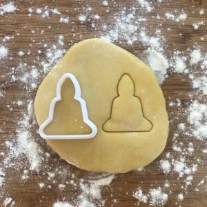 Black Buddha Cookie Cutter Sitting Buddha Mini Biscuit Cutter for Baking Fondant Dough Polymer Clay Jewelry Making Earring Cutter Japanese Buddha Party Craft Tool